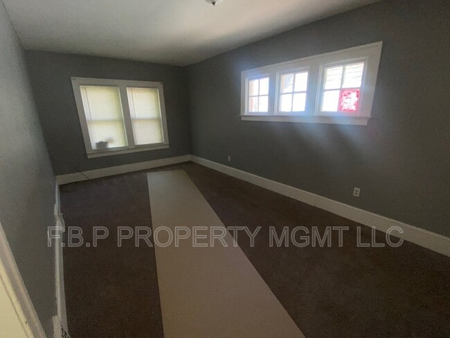 Building Photo - 11725 Yellowstone St