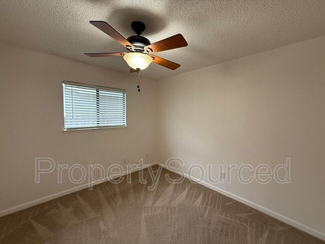 Building Photo - 6138 Greenfield Ln