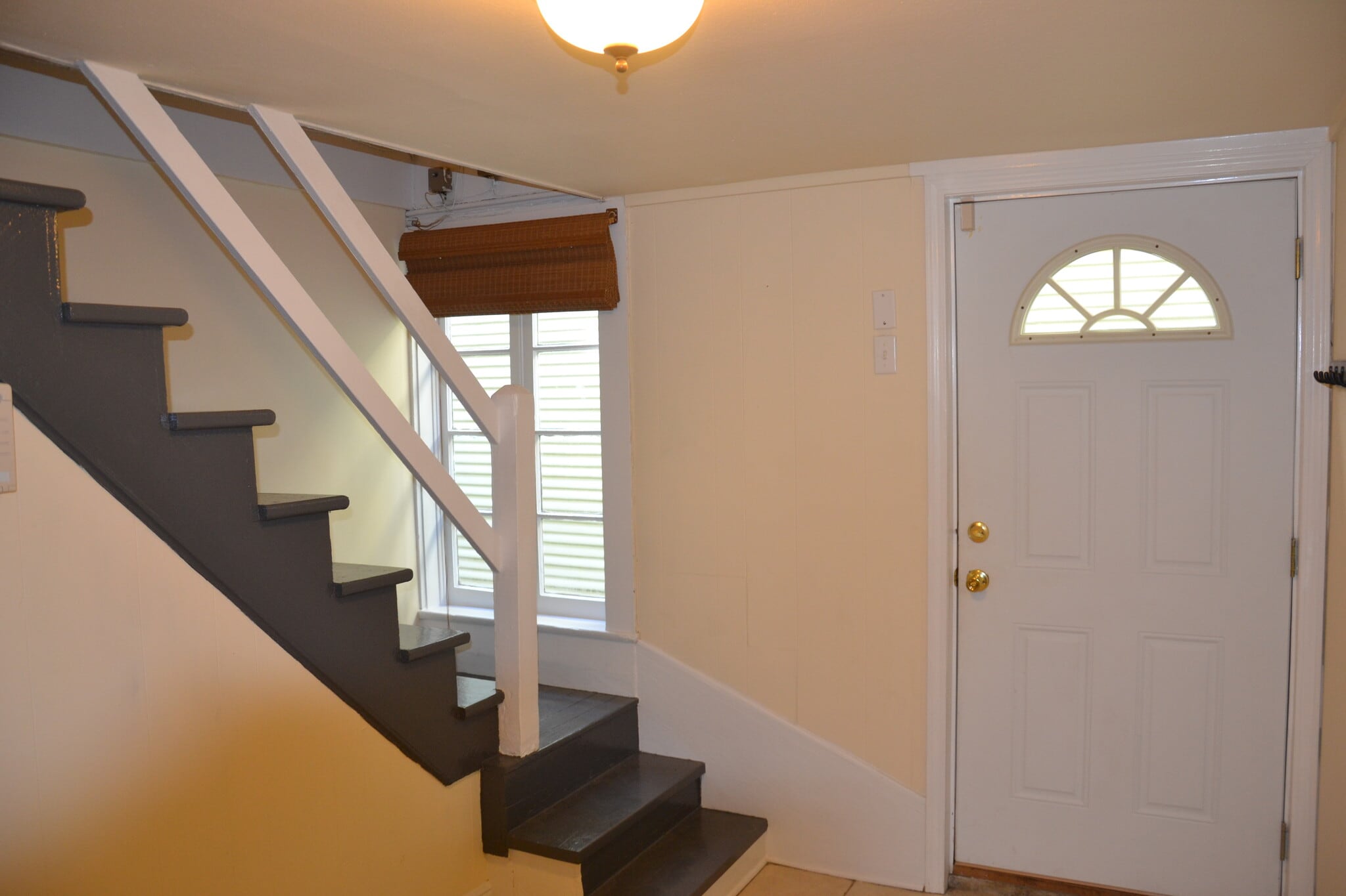 downstairs side entrance - 272 Audubon St