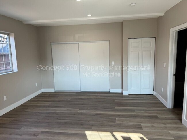 Building Photo - 318 E Heath Ln