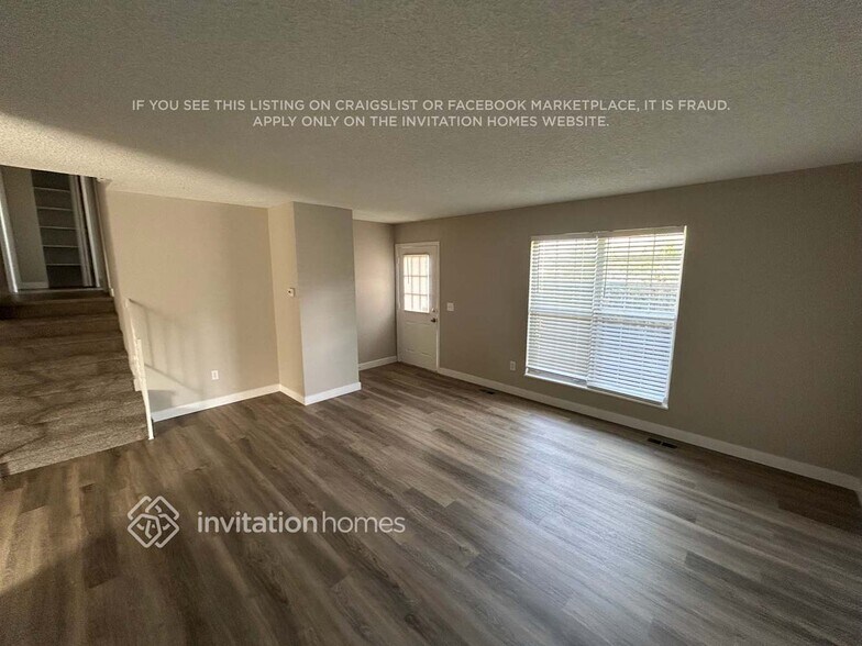 Building Photo - 2716 W 100th Dr