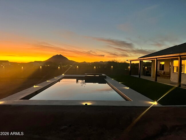 Building Photo - 267 W Amherst St