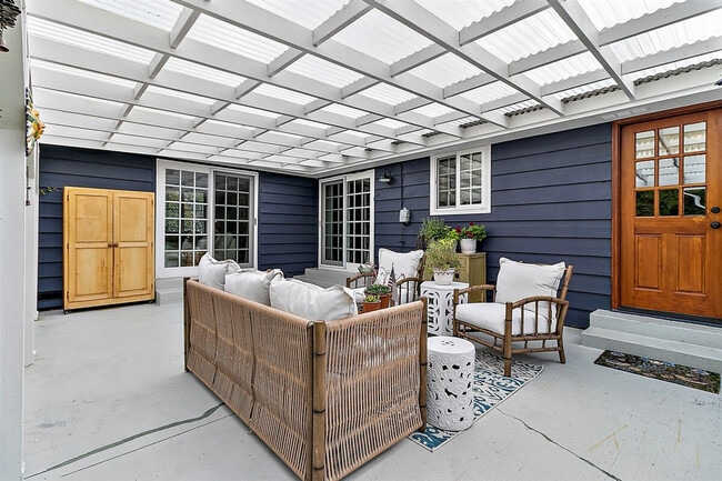 Building Photo - 5717 N 18th St