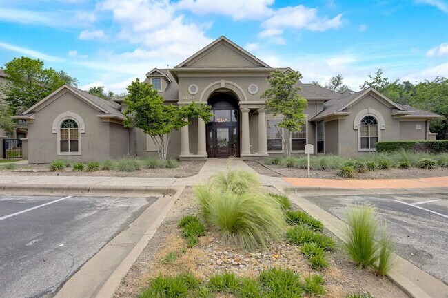 Building Photo - 11203 Ranch to Market Rd 2222