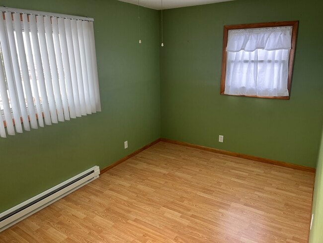 Building Photo - 4610 S County Line Rd W