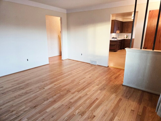 Building Photo - 28606 Denise St