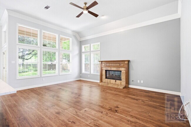 Building Photo - 41 Stillmeadow