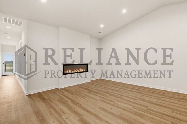 Building Photo - 157 N Gowen St