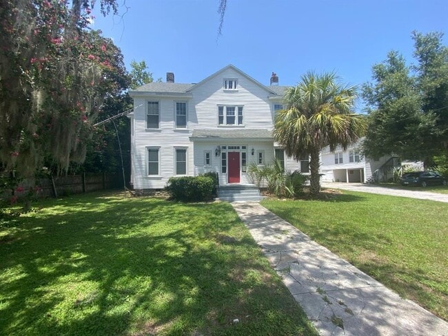 Primary Photo - 1120 Webster St