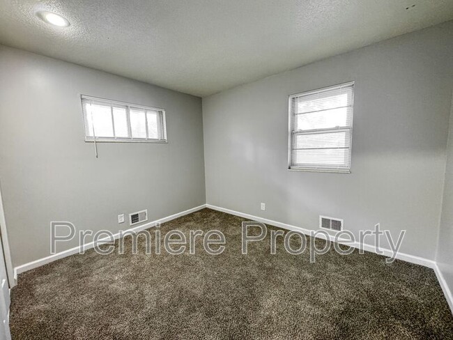 Building Photo - 9517 Overhill Rd