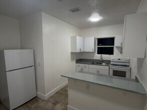 Building Photo - Apartment in the Heart of Little Havana!