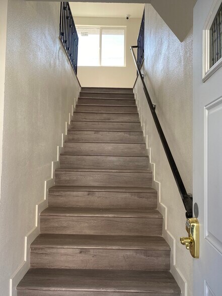 Building Photo - 4059 Brighton Ave