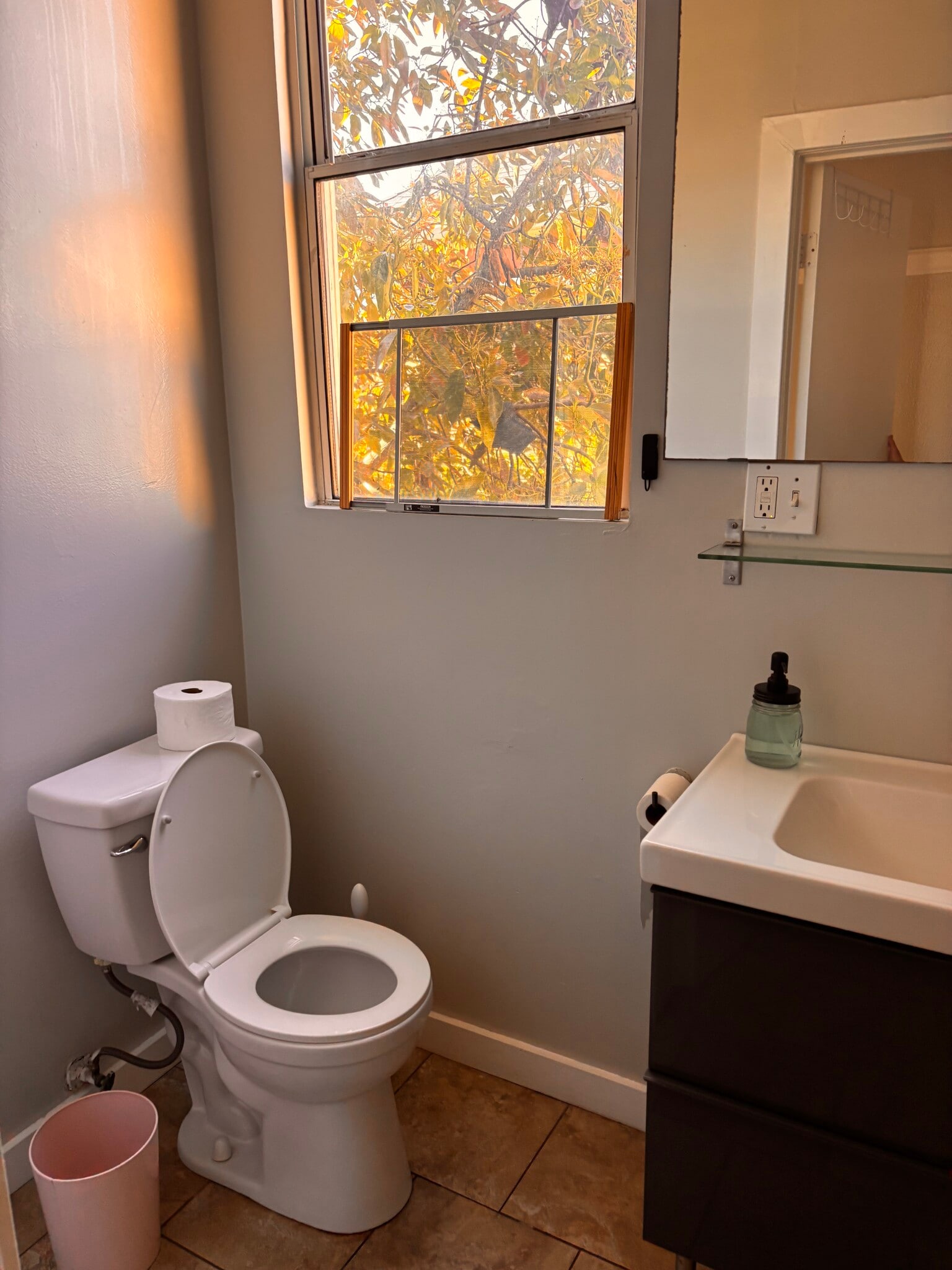 1 bath - 1622 Center St