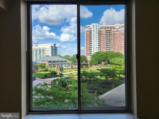 Building Photo - 5809 Nicholson Ln