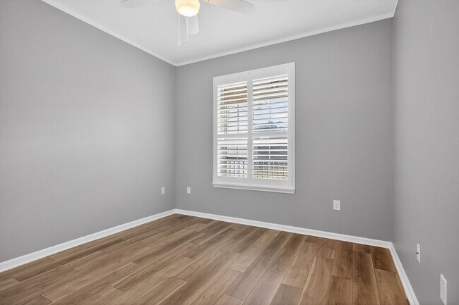 Building Photo - Gated Community