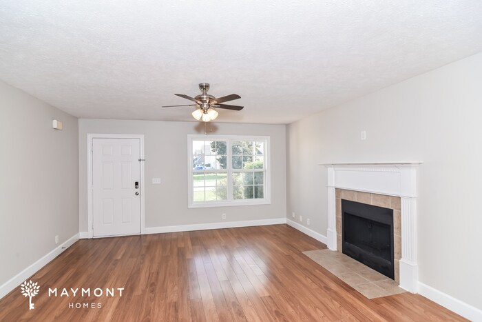 Building Photo - 2057 Aberdeen Cir