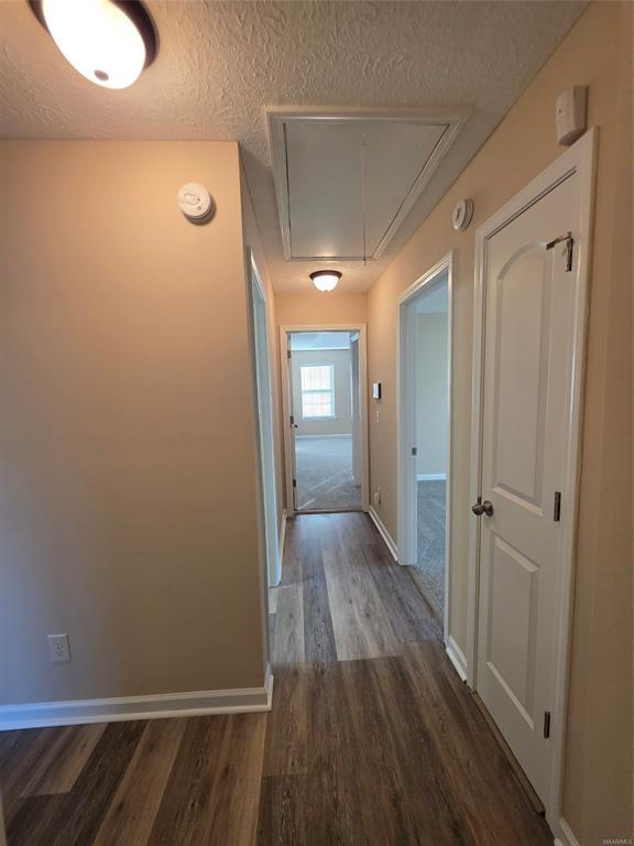 Building Photo - 6136 Old Post Lane