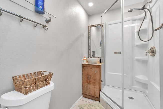 Building Photo - 5837 W Sunforest Dr