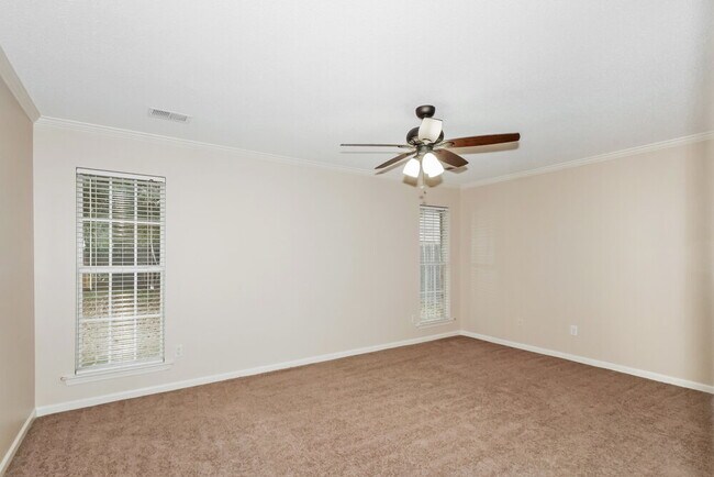 Building Photo - 5085 Jon Oak Dr