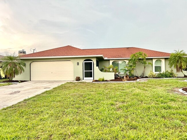 Building Photo - You will LOVE the beauty of this newly remodeled 3/2/2 pool home!