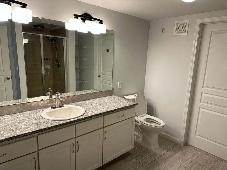 Building Photo - 2020 5th Ave S