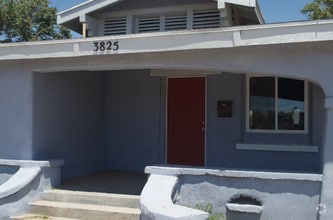 Building Photo - 3825 Trowbridge Dr