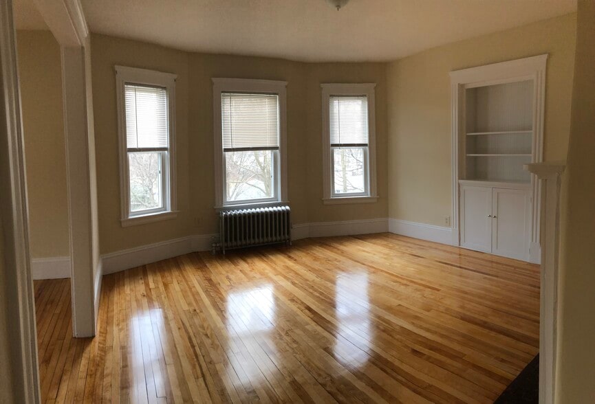 dining room - 597 S Main St