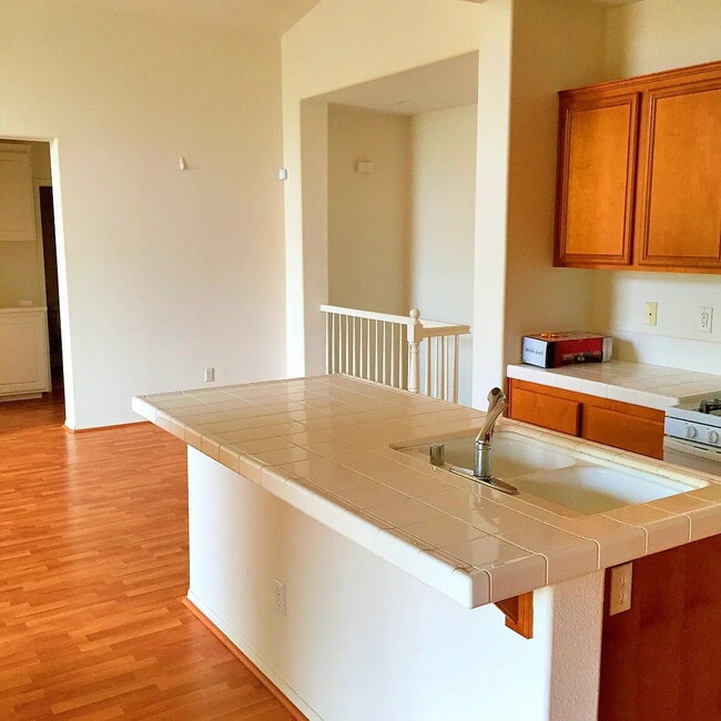 Building Photo - "Charming 2-Bed, 2-Bath Retreat in Moreno Valley – 1,110 Sq Ft of Comfort!"