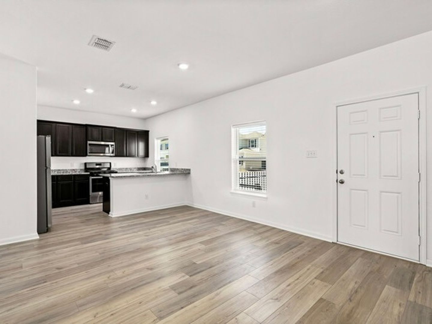 Building Photo - 10826 Emerick St