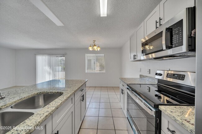 Building Photo - 451 Mercury Ave SE