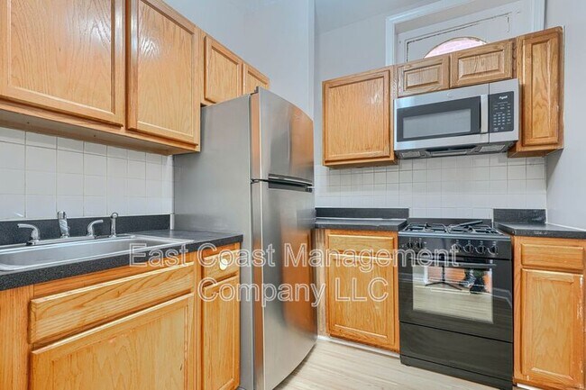 Building Photo - 2348 Eutaw Pl