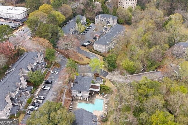 Building Photo - 13 Normandy Ct