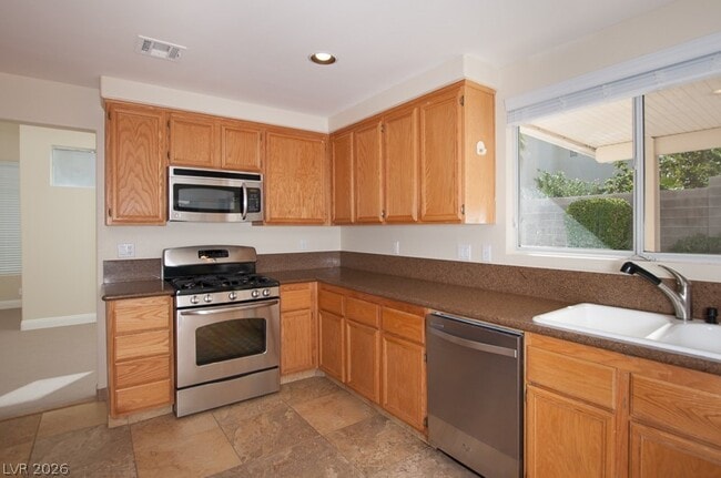 Building Photo - 1719 Running Creek Dr