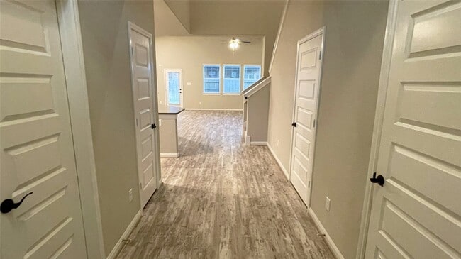 Building Photo - 5802 Golden Peak Ln