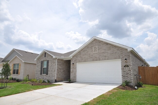 Building Photo - 5703 Aurora Grns Ln