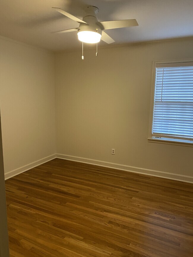 Building Photo - 1224 Merrycrest Dr