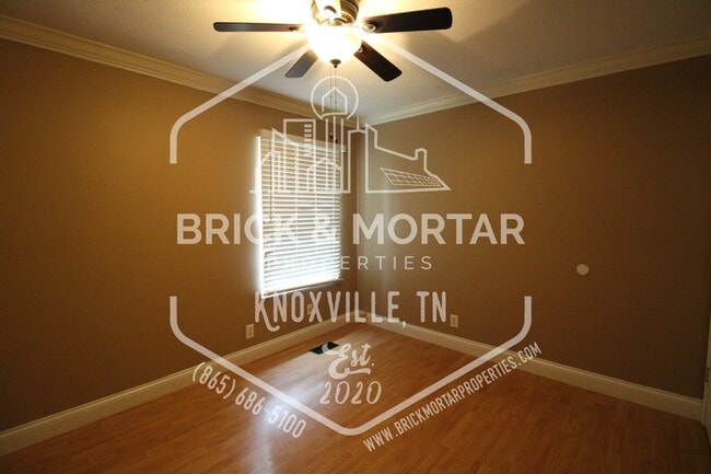 Building Photo - 1400 Mt Vista Dr