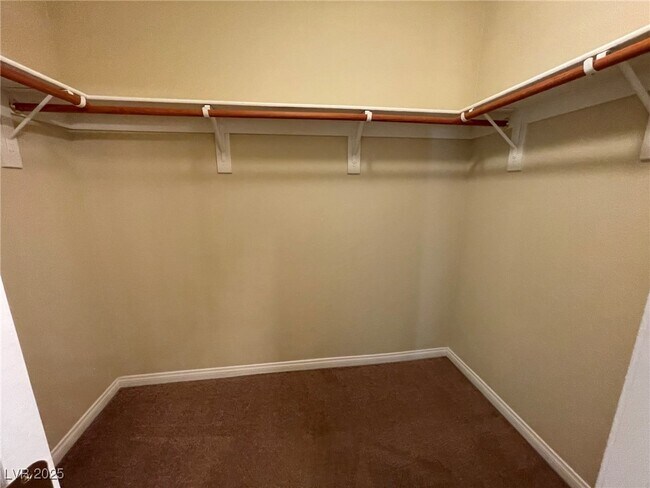Building Photo - 275 Red Eucalyptus Dr