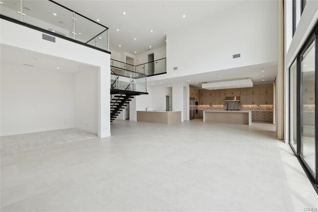 Building Photo - 11854 Hillsborough Ln