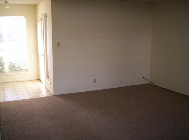 Building Photo - 5 Dallas Ct