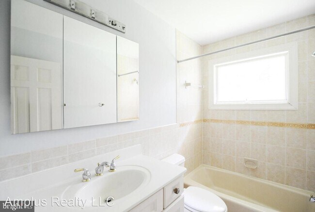 Building Photo - 5 br, 3 bath House - 6655 TENNYSON DR