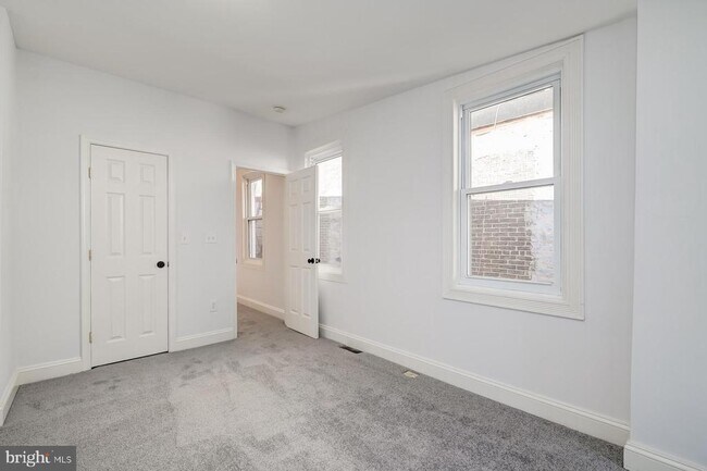 Building Photo - 23 N Patterson Park Ave