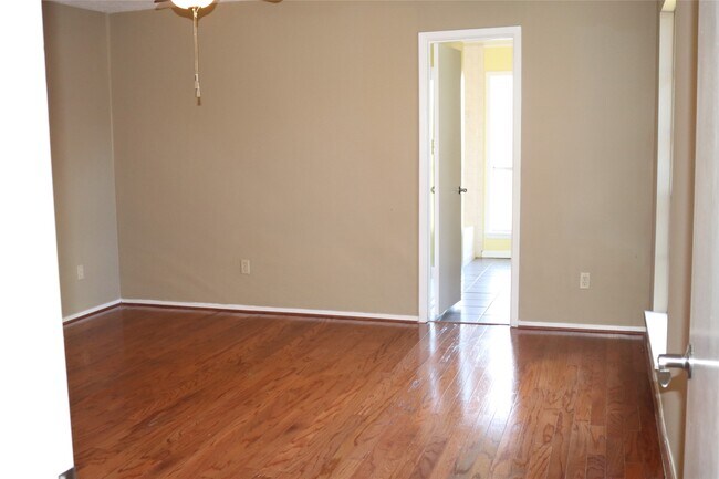 Building Photo - 17131 Morning Star Ave