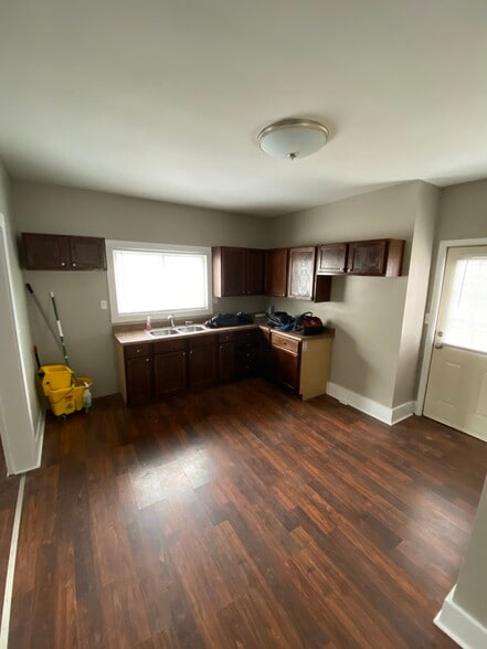 Kitchen - 1006 N Williams St