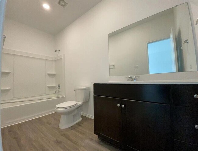 Building Photo - 1209 Rio Frio Ln
