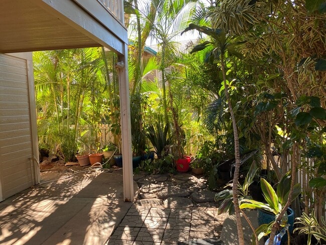 Building Photo - South Pointe Kihei Two Bedroom