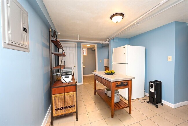 Building Photo - 23 Hudson St