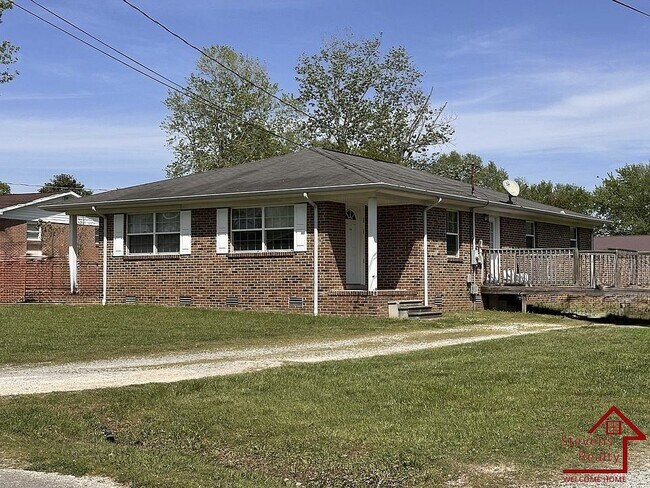 Primary Photo - 209 Bermuda Dr