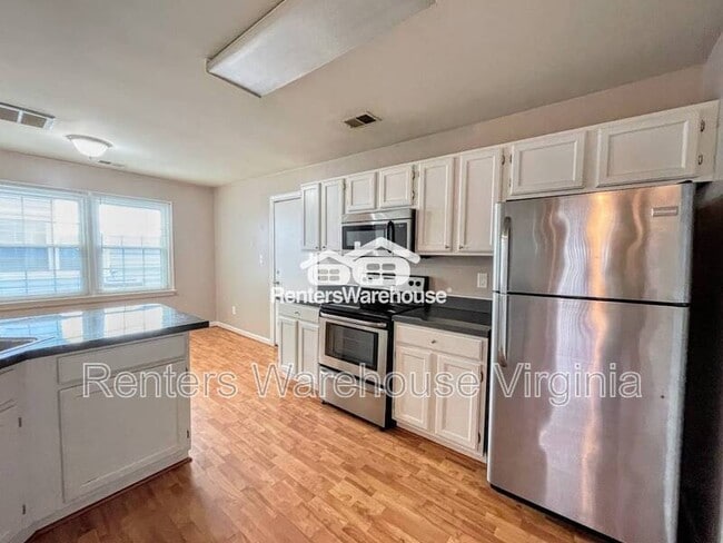 Building Photo - 947 Shoal Creek Trail