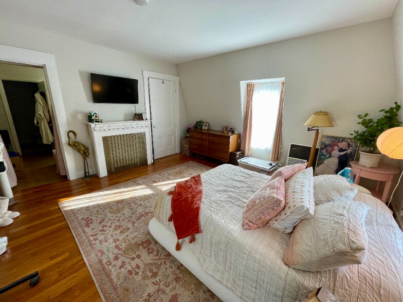 Building Photo - 36 Central Ave